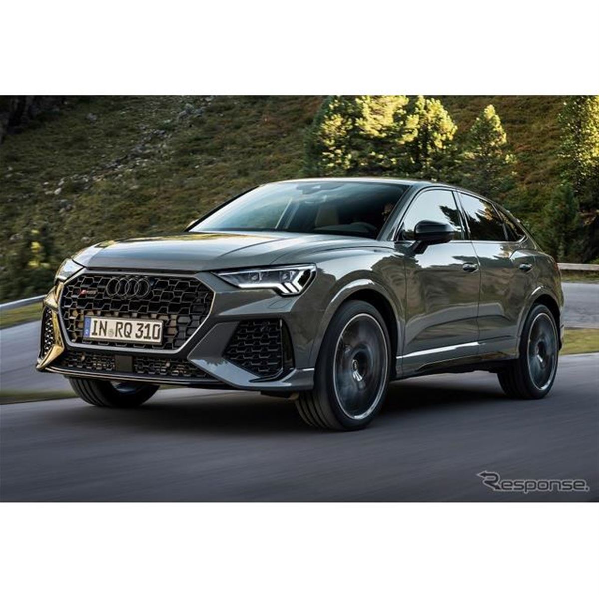 CPM アウデイRSQ3(8U) 20221201194008_884_.jpg