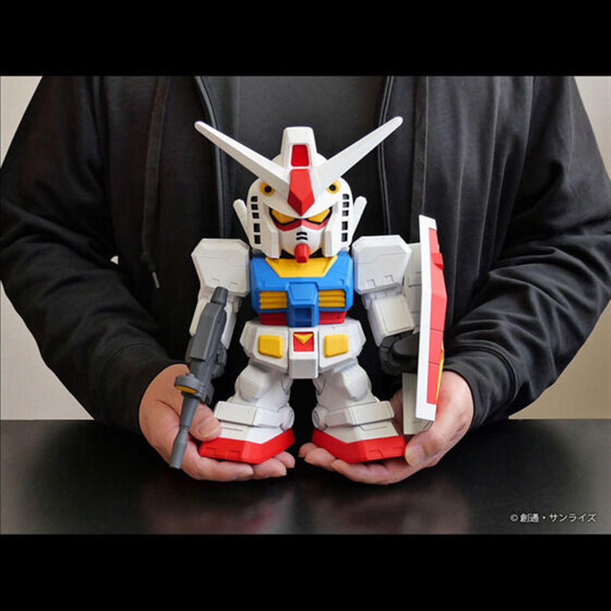 全高約23cmの「ジャンボソフビフィギュアSD RX-78-2ガンダム」が