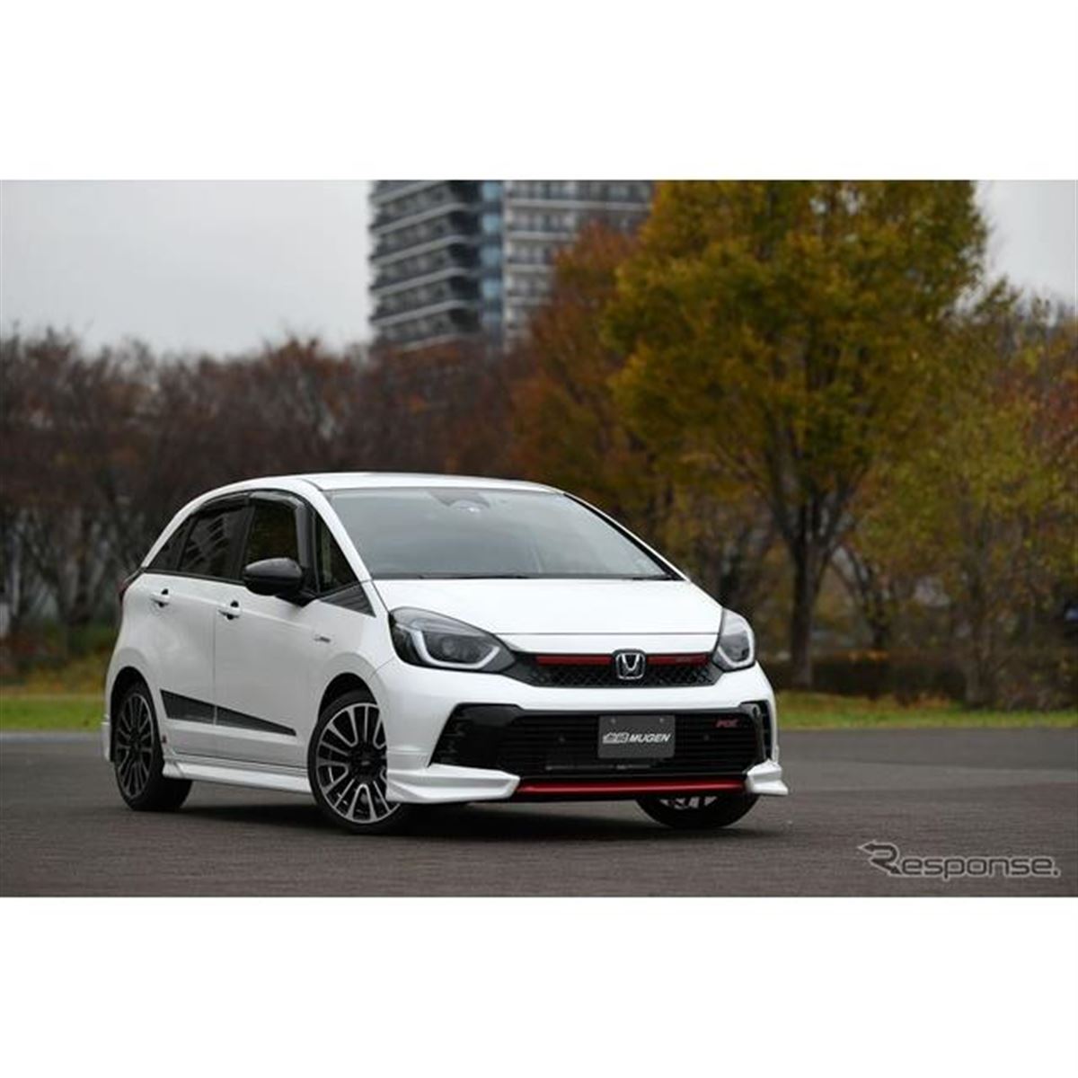 ホンダ フィット 改良新型】無限エアロパーツ、RS専用はより