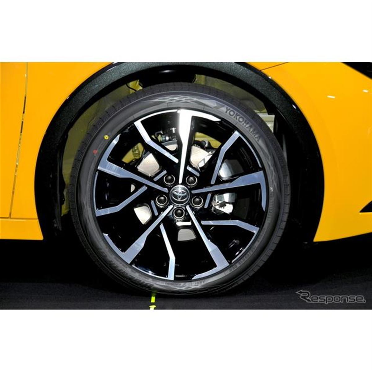 トヨタ プリウス 新型、ヨコハマ BluEarth-GT AE51/FE AE30 を