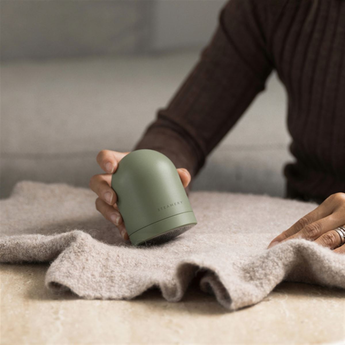 STEAMERY、北欧デザインの毛玉クリーナー「Pilo 2 Fabric Shaver」に新