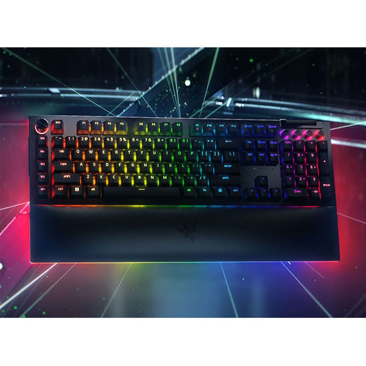 Razer、コマンドダイヤルを搭載したキーボード「BlackWidow V4 Pro