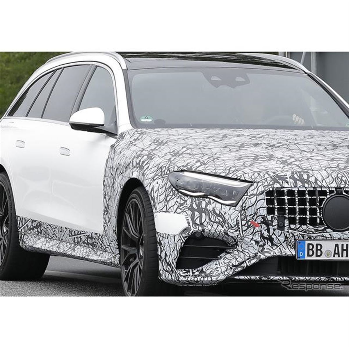 F1ゆずりの最強電動ターボ搭載か!? メルセデスAMG『E53ワゴン』新型