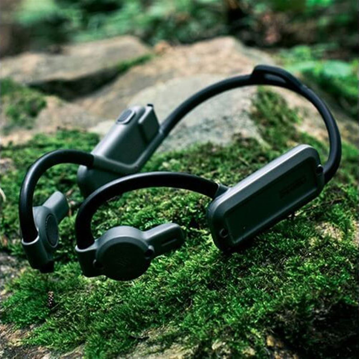 エレコム、“複数人で音楽を共有できる”モード搭載の防水ウェアラブル