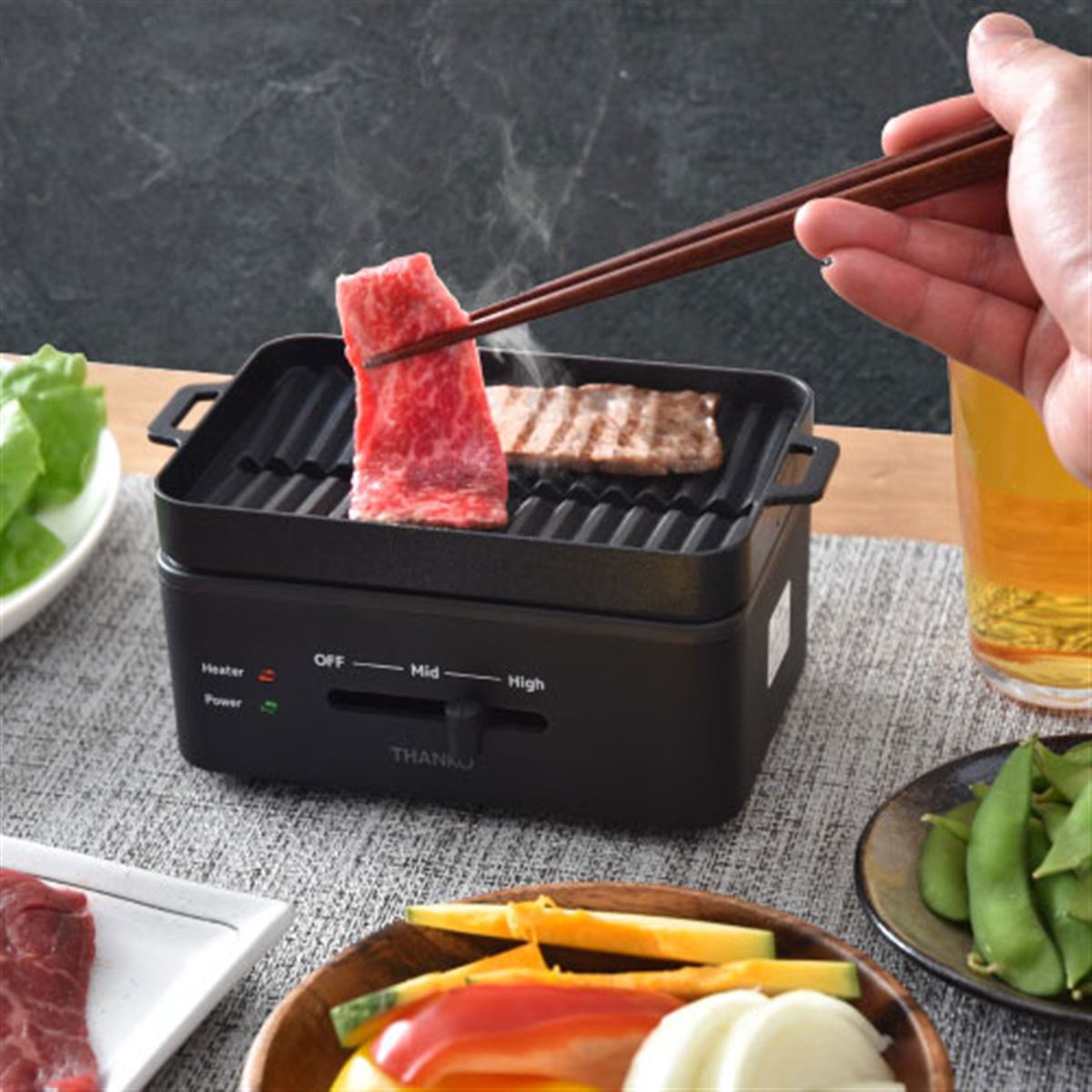 ひとり焼き肉用の「ソログリル」が発売、傾斜した波型プレートで余分な脂も落とす - 価格.com