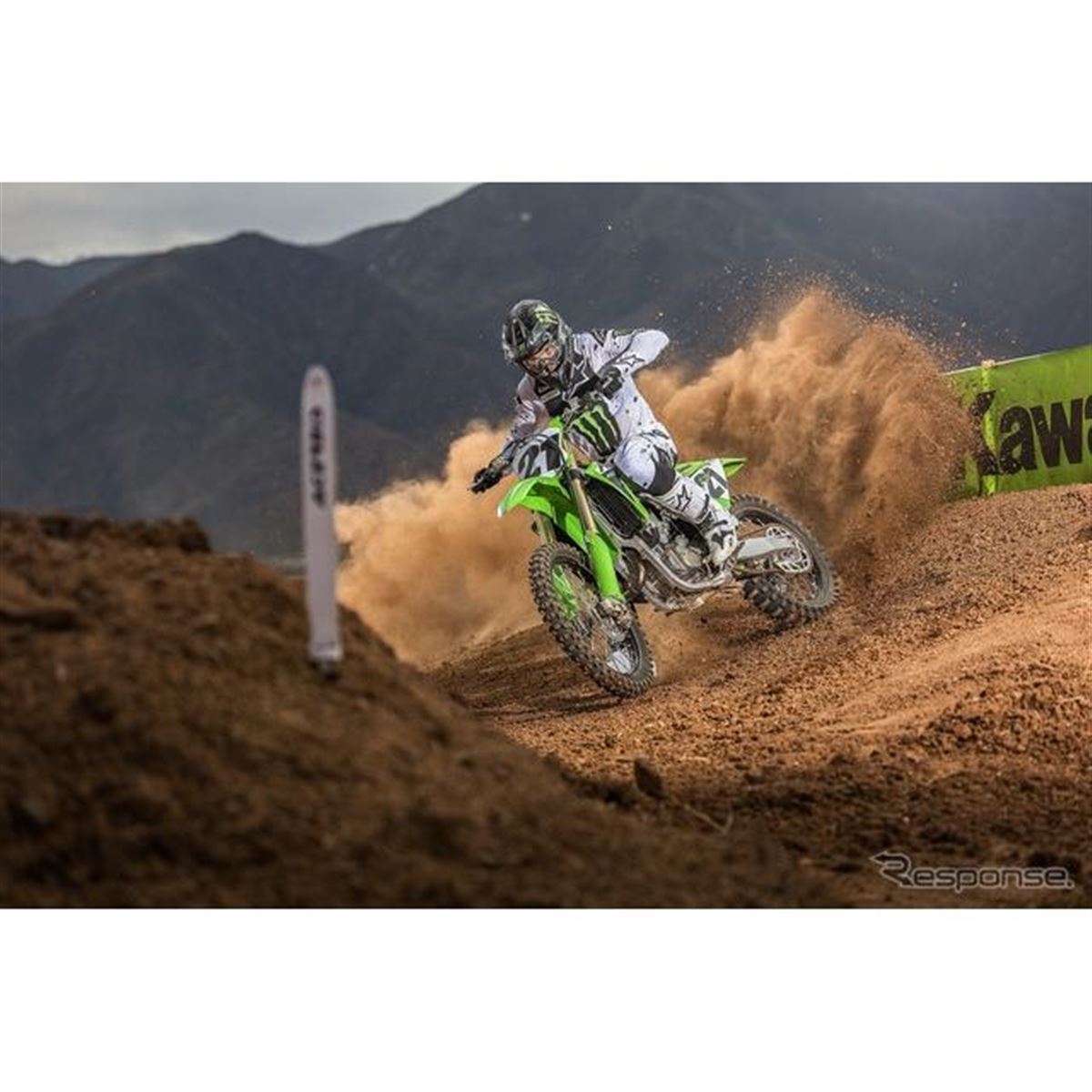 カワサキ KX450/KX450X、5年ぶりのフルモデルチェンジ…エンジン性能