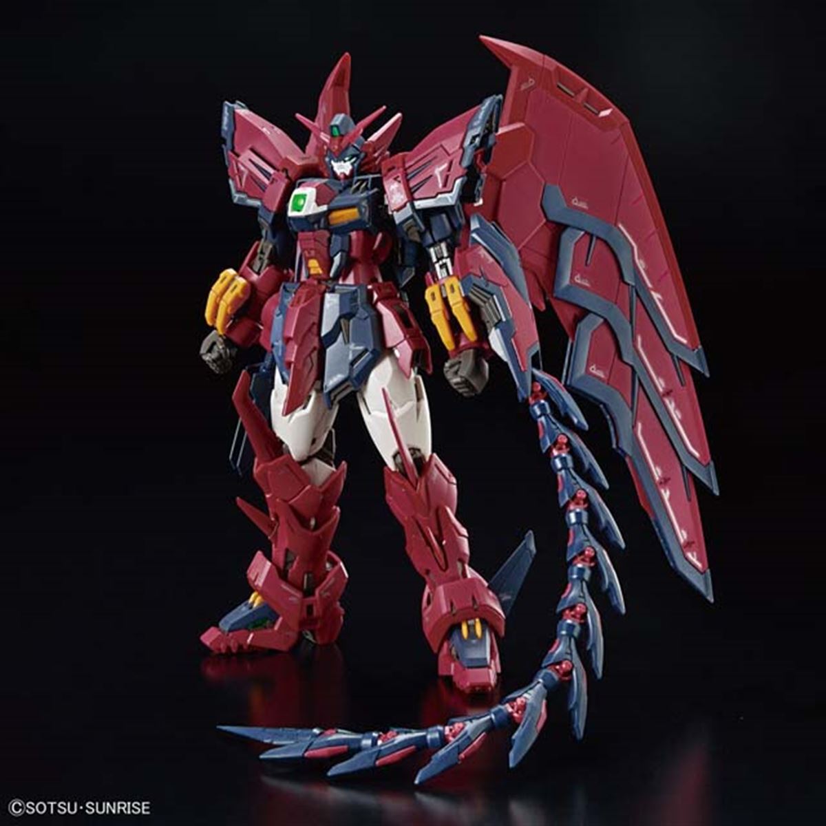RG　ウイングガンダムゼロ EW　ガンダムエピオン　新機動戦記ガンダムW Amazon | BANDAI SPIRITS(バンダイ スピリッツ) RG 新機動戦記