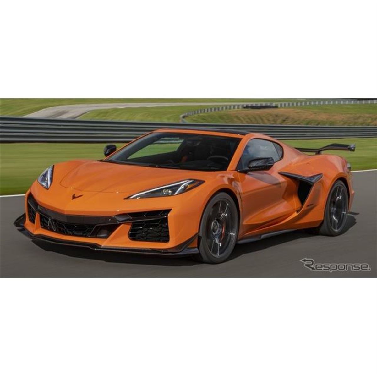 シボレー コルベット に高性能版「Z06」、自然吸気V8は670馬力 - 価格.com