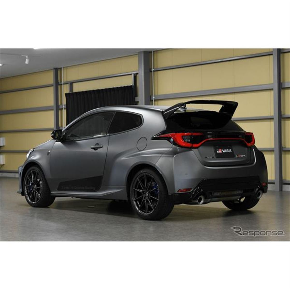 GRヤリス オジエ・エディション』は新開発のリヤウイングと、大人な