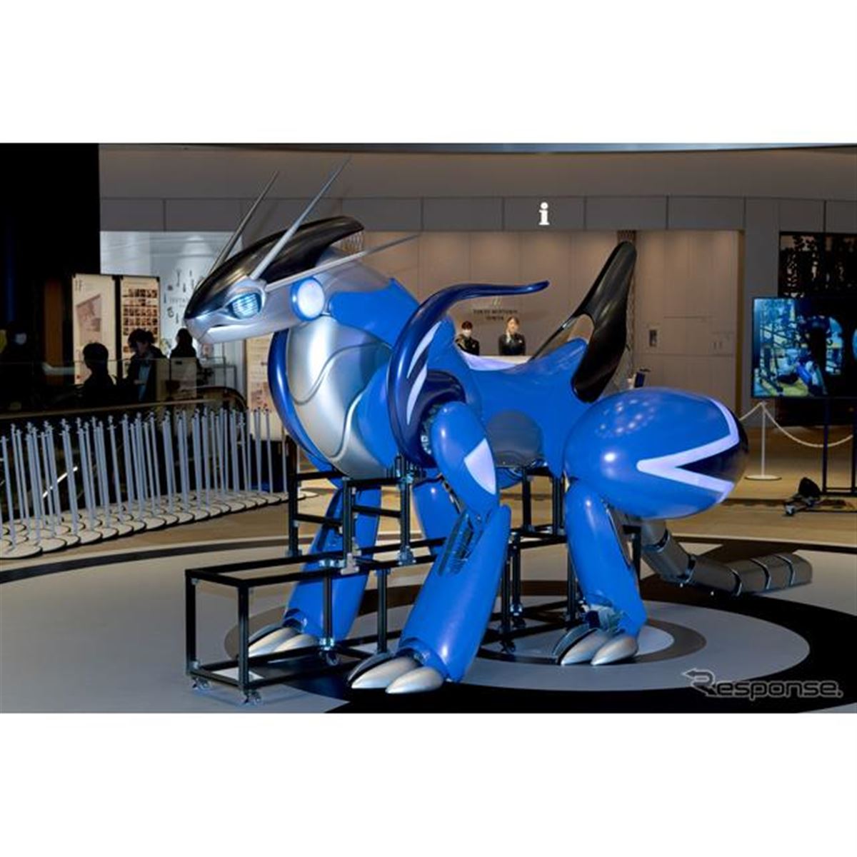 動く実物大『ミライドン』トヨタ有志が制作---ポケモンに登場する