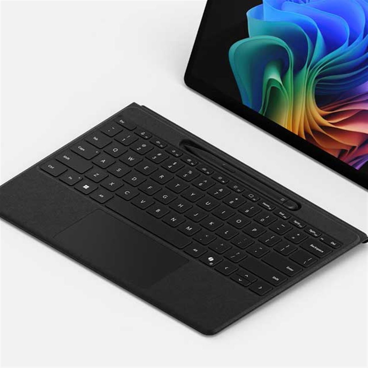 Surface Pro8・X純正キーボード くろ （黒）