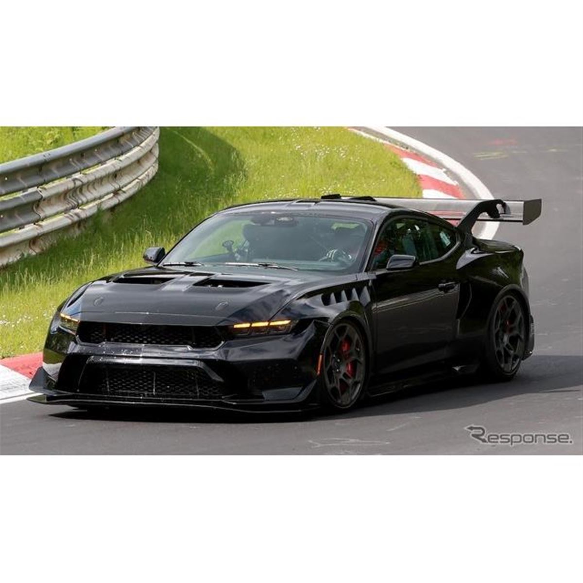 最強のマスタング」がポルシェ911の記録に挑む!? ニュル6分台に向け