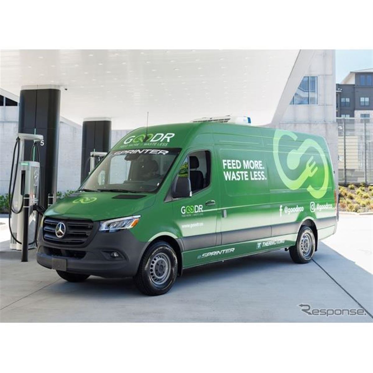 メルセデスベンツの新型EVバンを「冷蔵車」にカスタム、飢餓解決とCO2