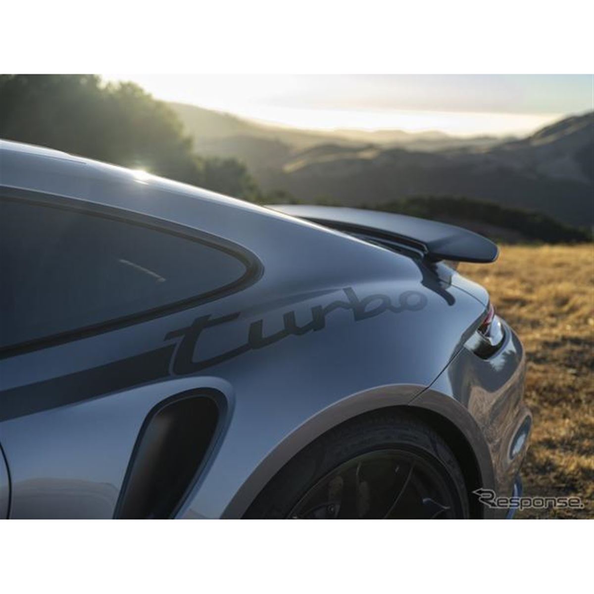歴代911オリジナルコースター 限定車「ポルシェ911ターボ 50イヤーズ」が登場、911ターボ誕生