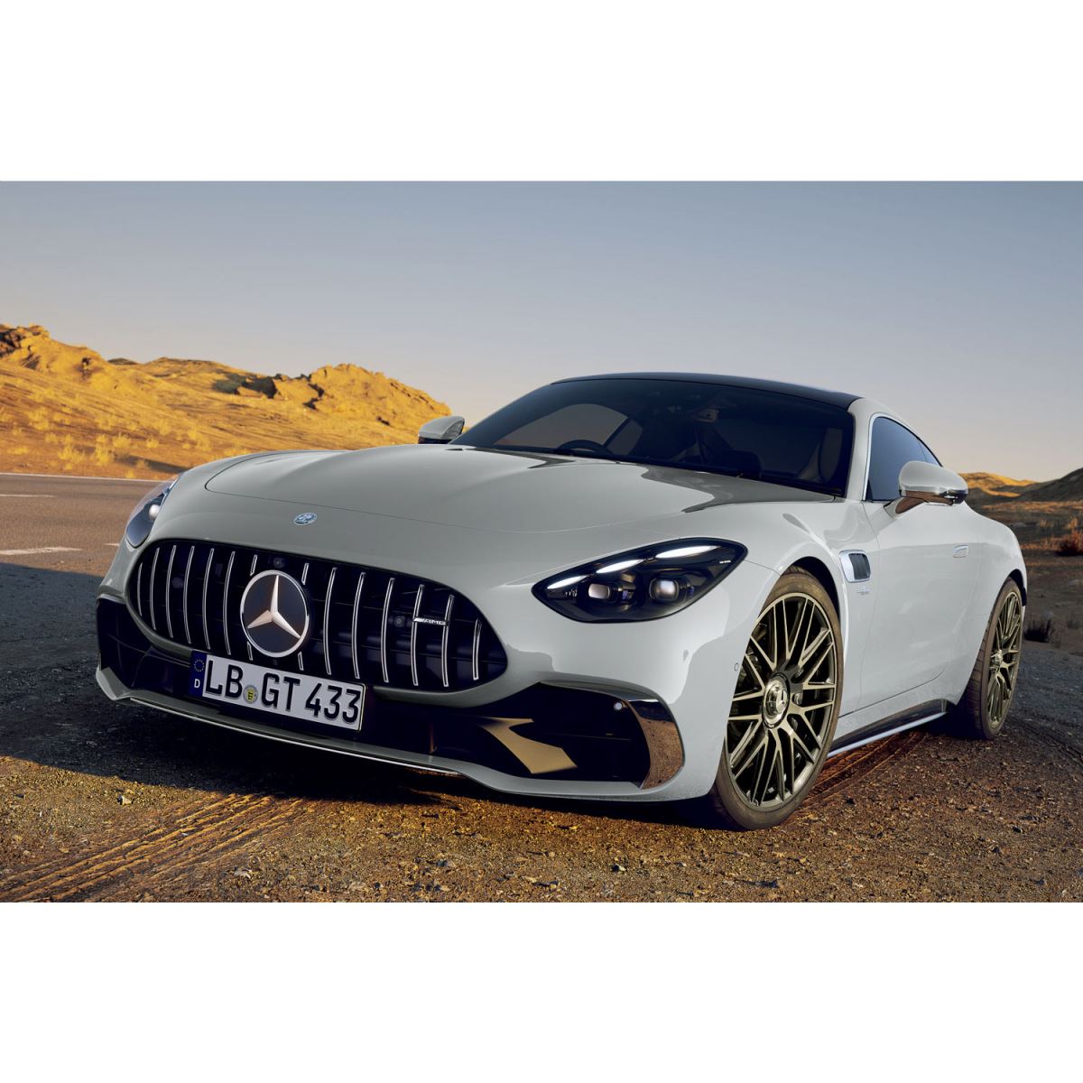 メルセデスAMG GTクーペ」に2リッターターボ搭載の新グレード「GT43 