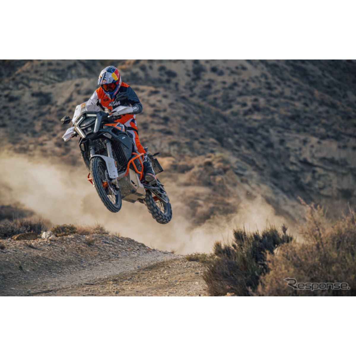 KTM『1390 スーパーアドベンチャー R』、新エンジン搭載の2025年モデル