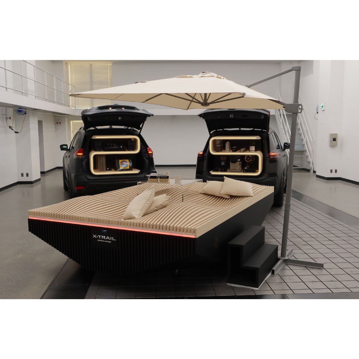 (期間限定値下げ)HK460Dカスタム(完動品) 日産が東京オートサロン用コンセプトモデル3車種をお披露目【東京