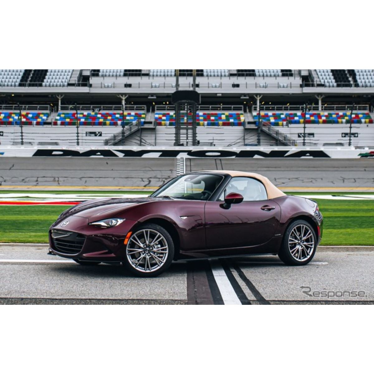 送料込み！すぐ発送 Mazda MX-5 35周年記念ミニカー 20250128090016_513_.jpg