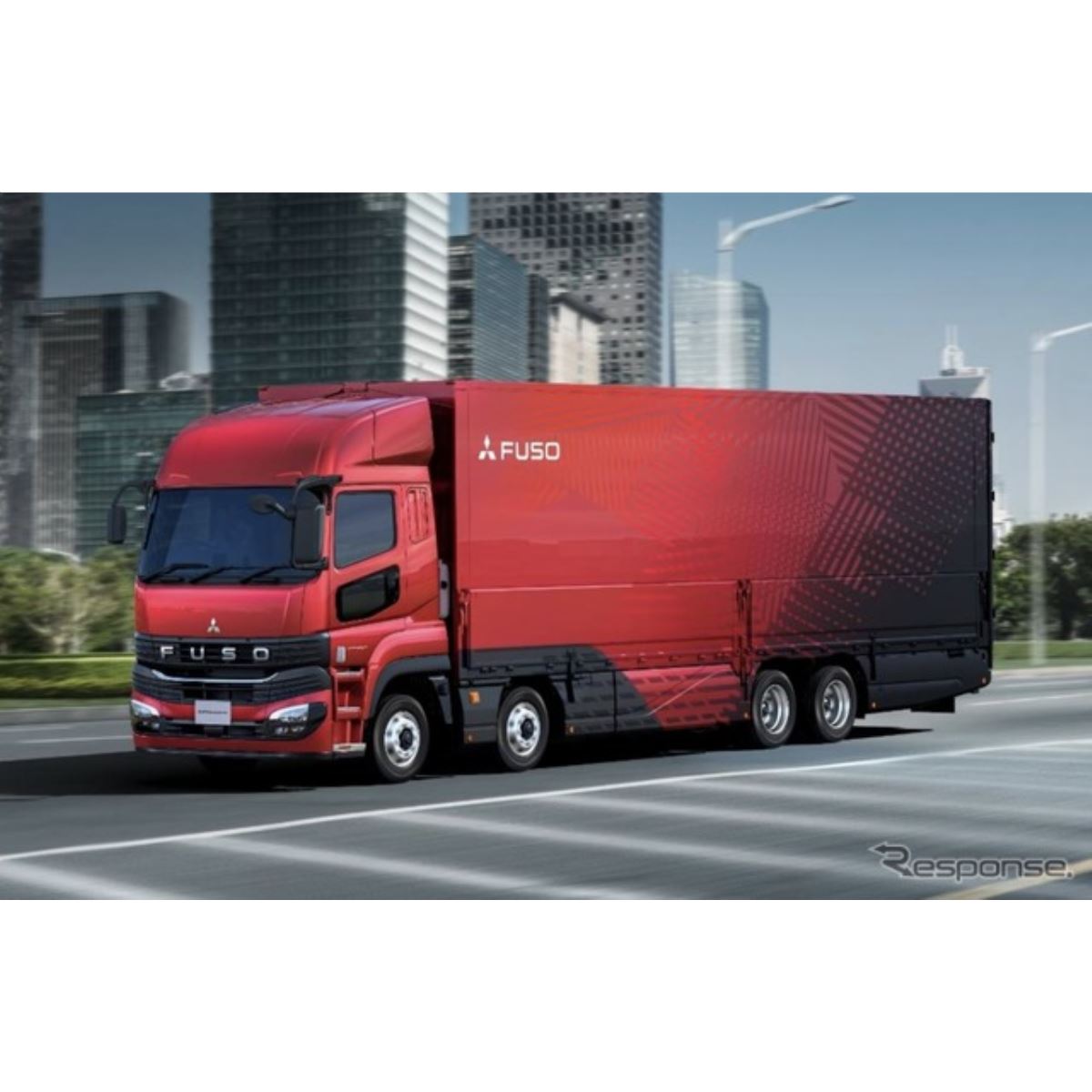 三菱ふそう、大型トラック『スーパーグレート』の安全性強化…車線変更