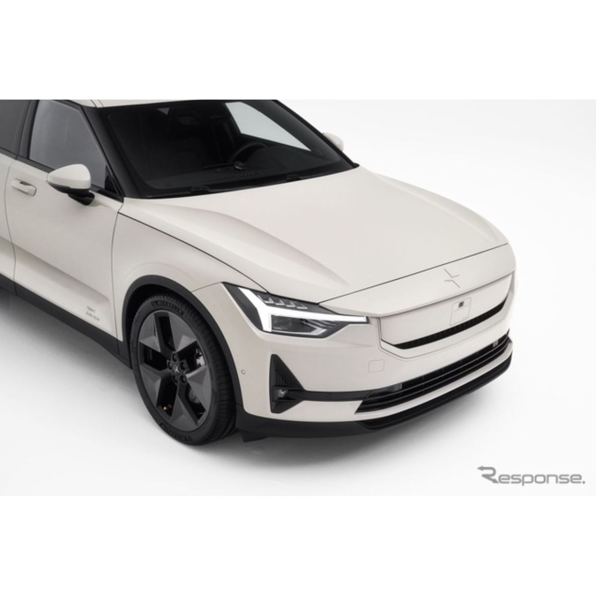 EVセダン『ポールスター2』2026年型を欧州発表、車載インフォテイン