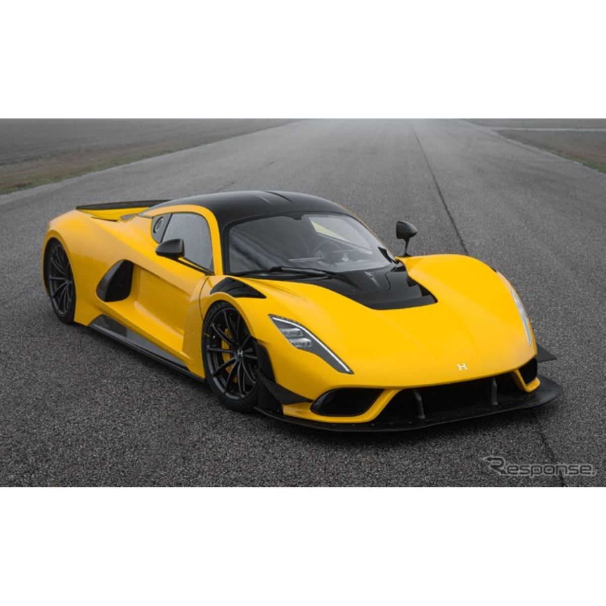 世界最強の内燃エンジン搭載！ 2031馬力のハイパーカー『ヴェノムF5