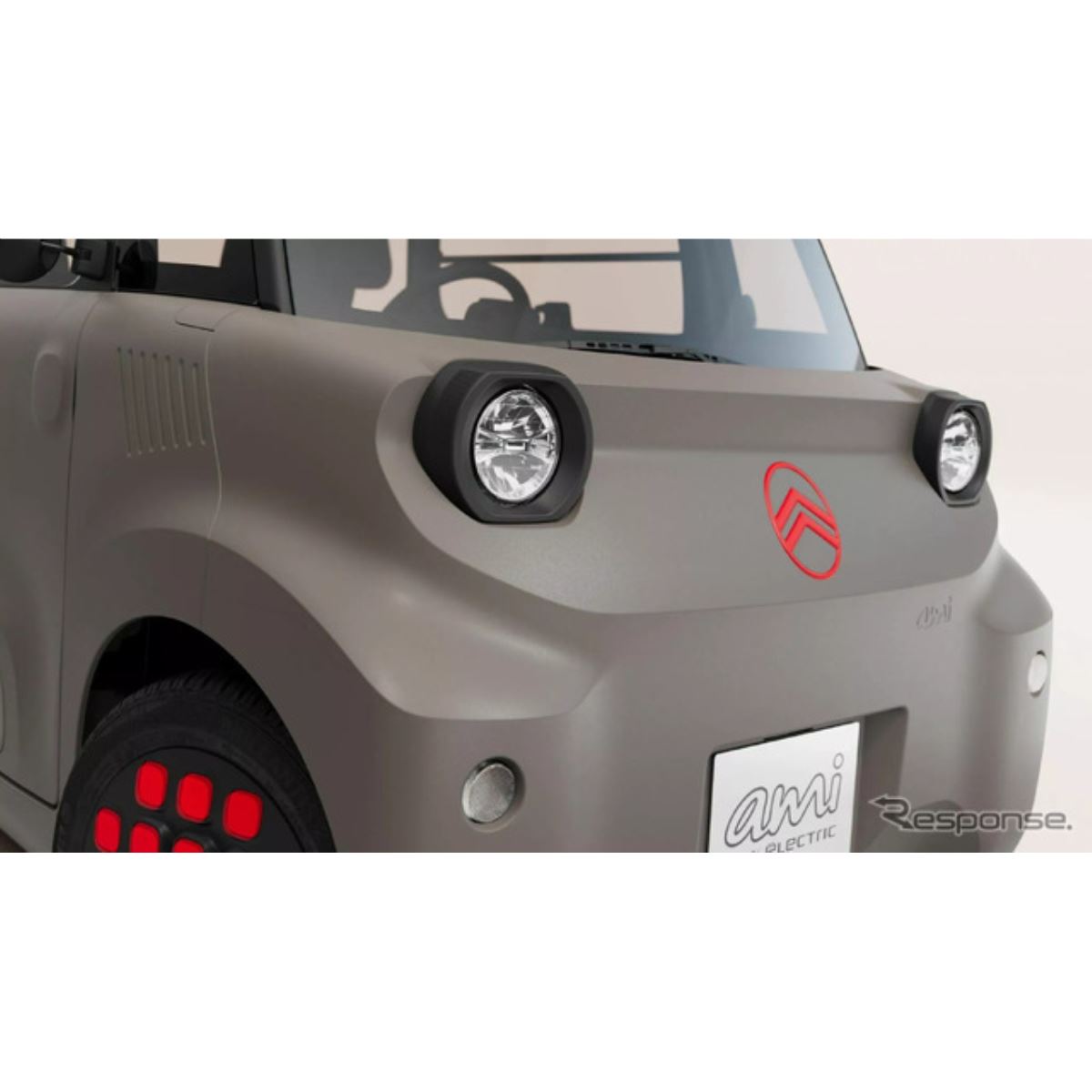 シトロエンの超小型EV『アミ』がマイチェン、表情豊かな新デザインに