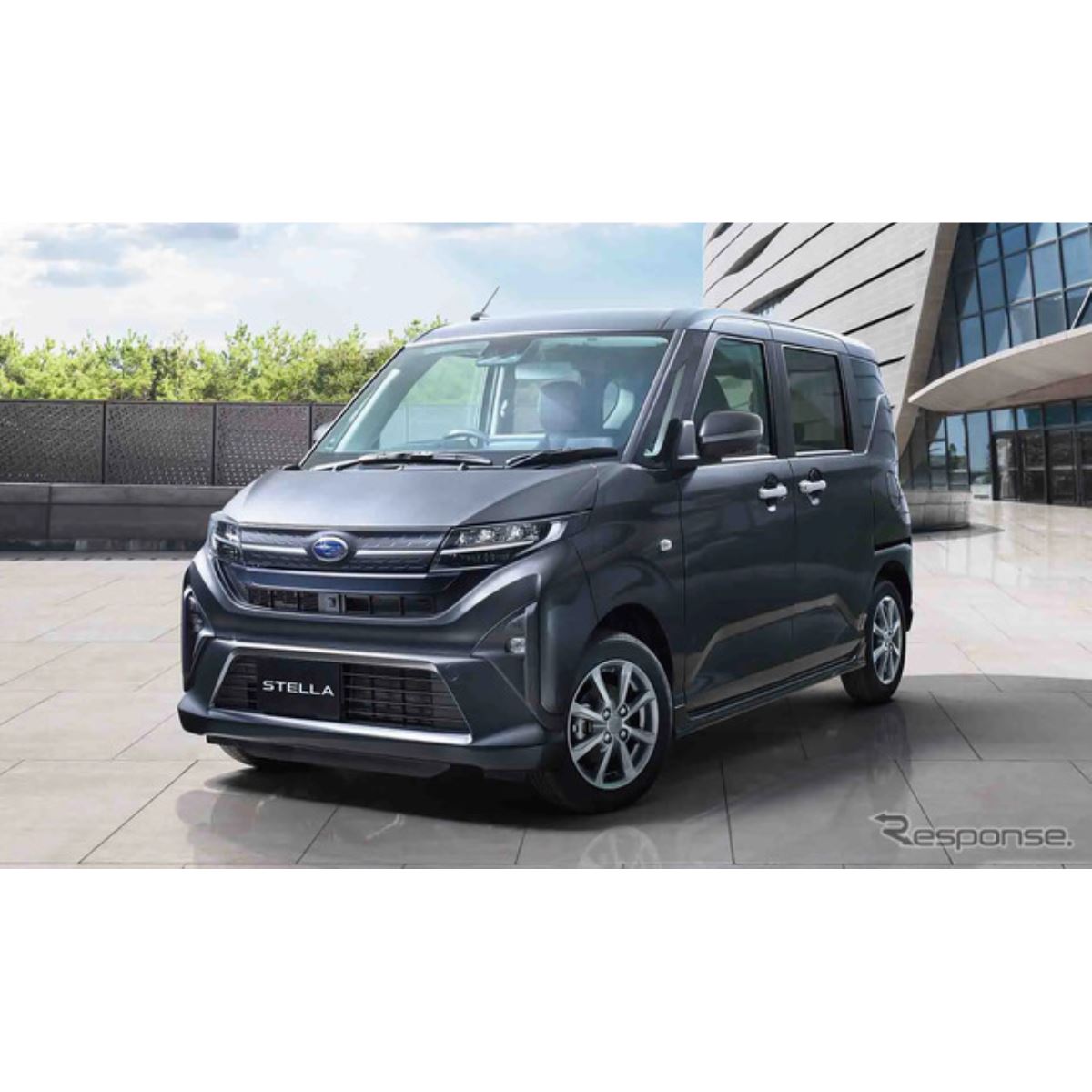 ダイハツ『ムーヴ』のスバル版『ステラ』もスライドドア採用で進化