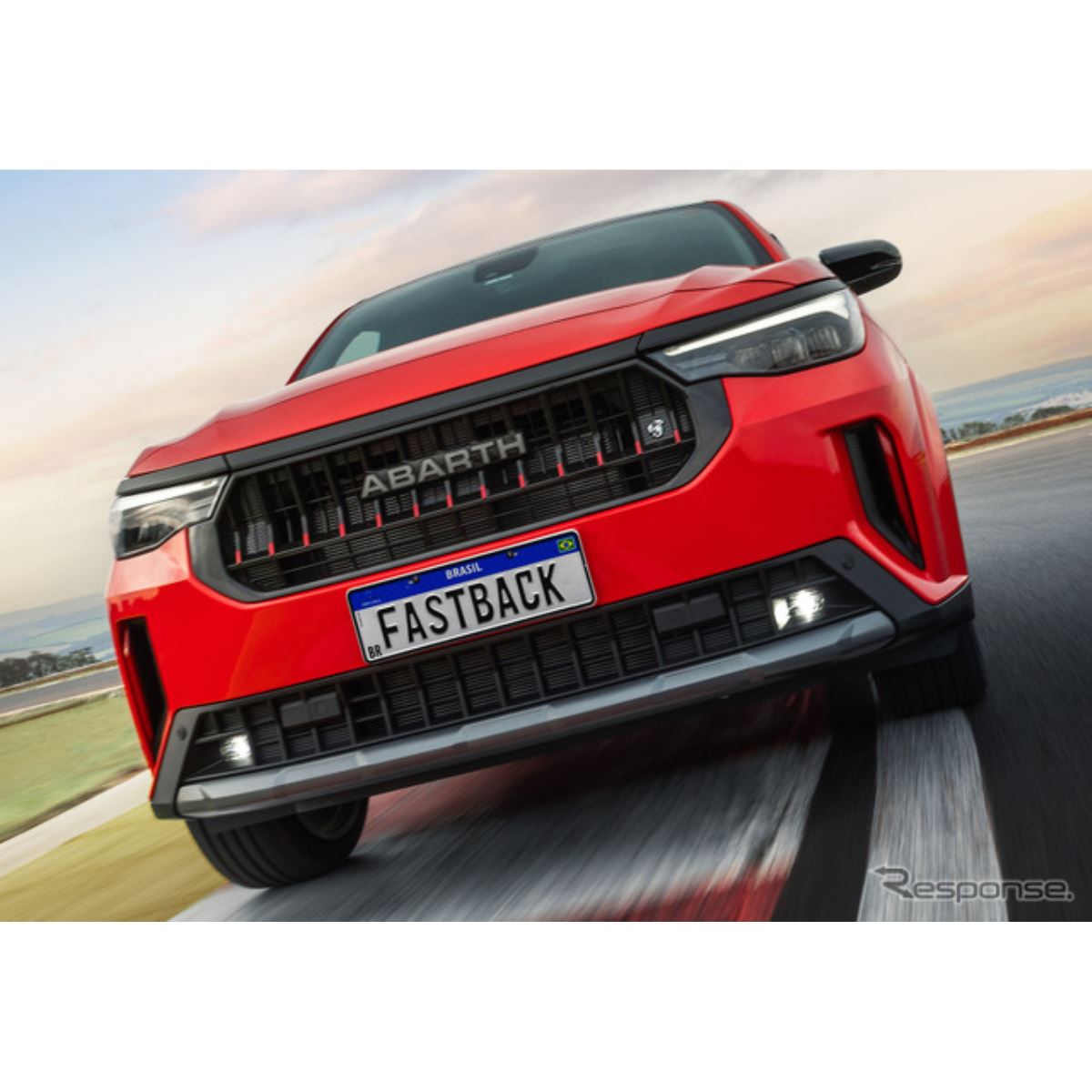 ブラジル最速SUV」がエクステリア刷新！『ファストバック・アバルト