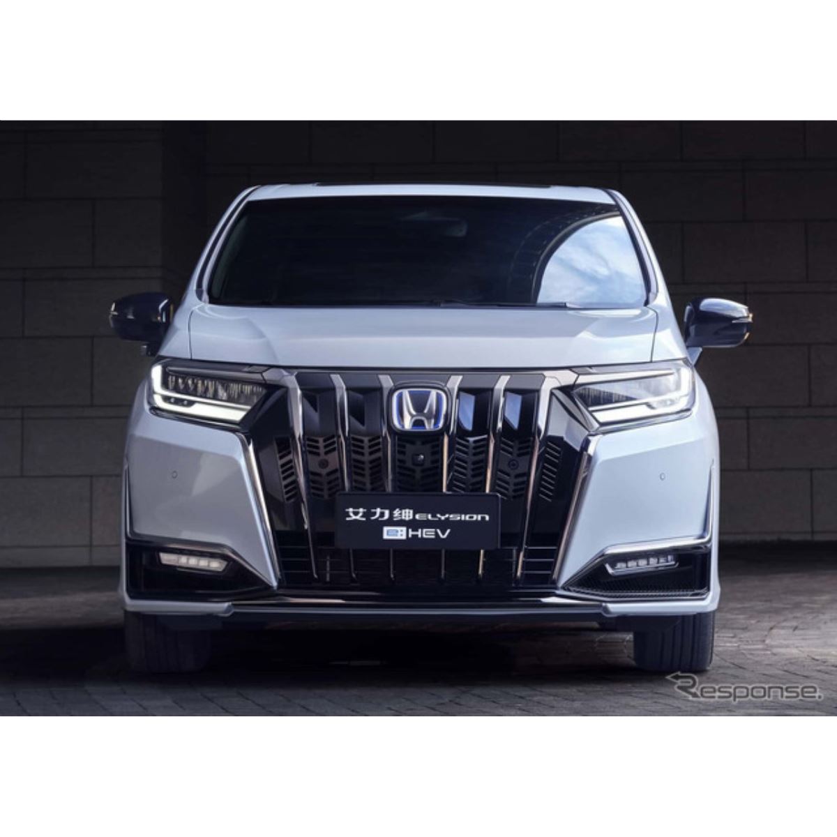 ホンダ　エリシオン　最終後期型フロントグリル 初公開のホンダ新型「エリシオン」は六角形迫力グリル採用で存在感強調