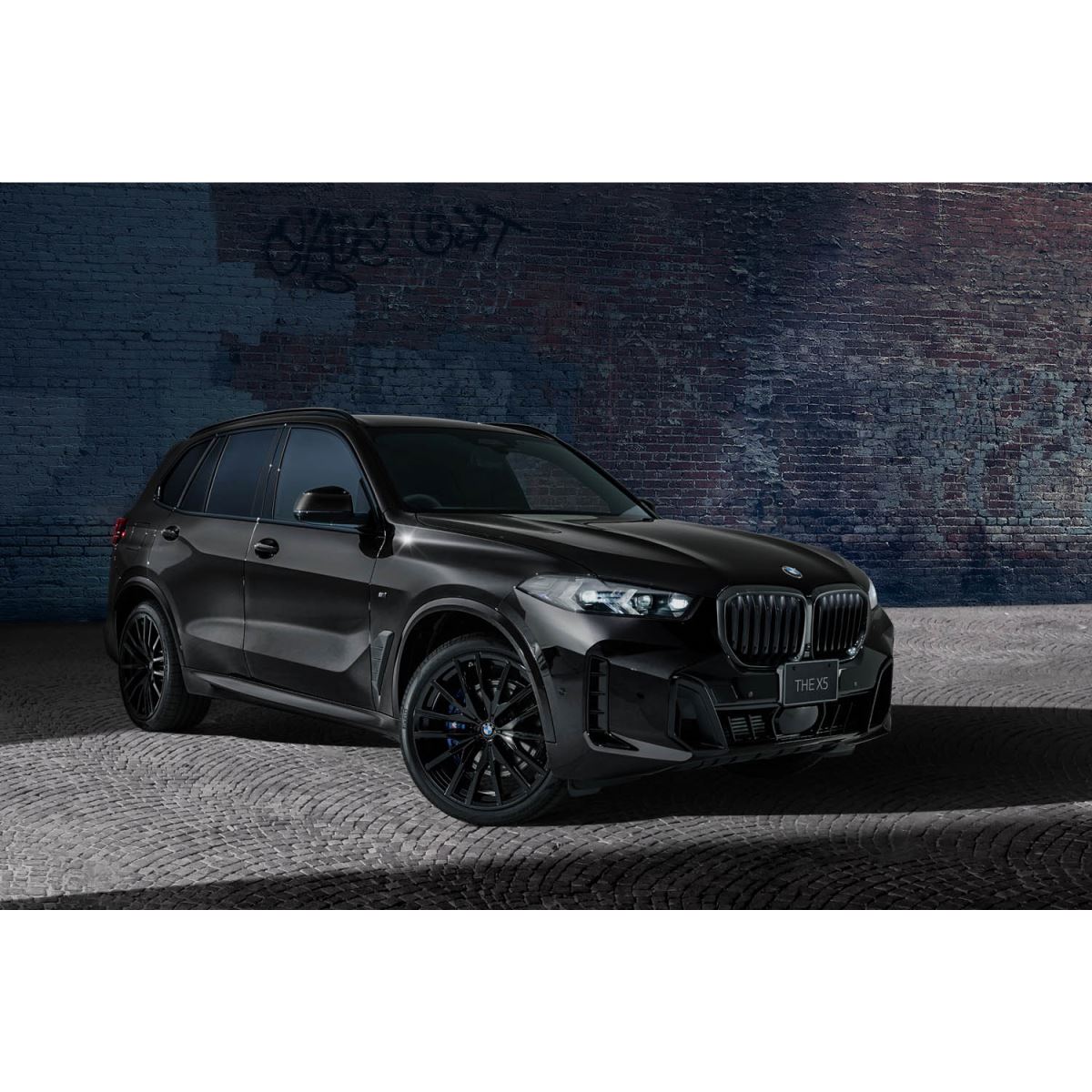BMWがブラックで仕上げた「X5」の限定車「エディションシャドー」を