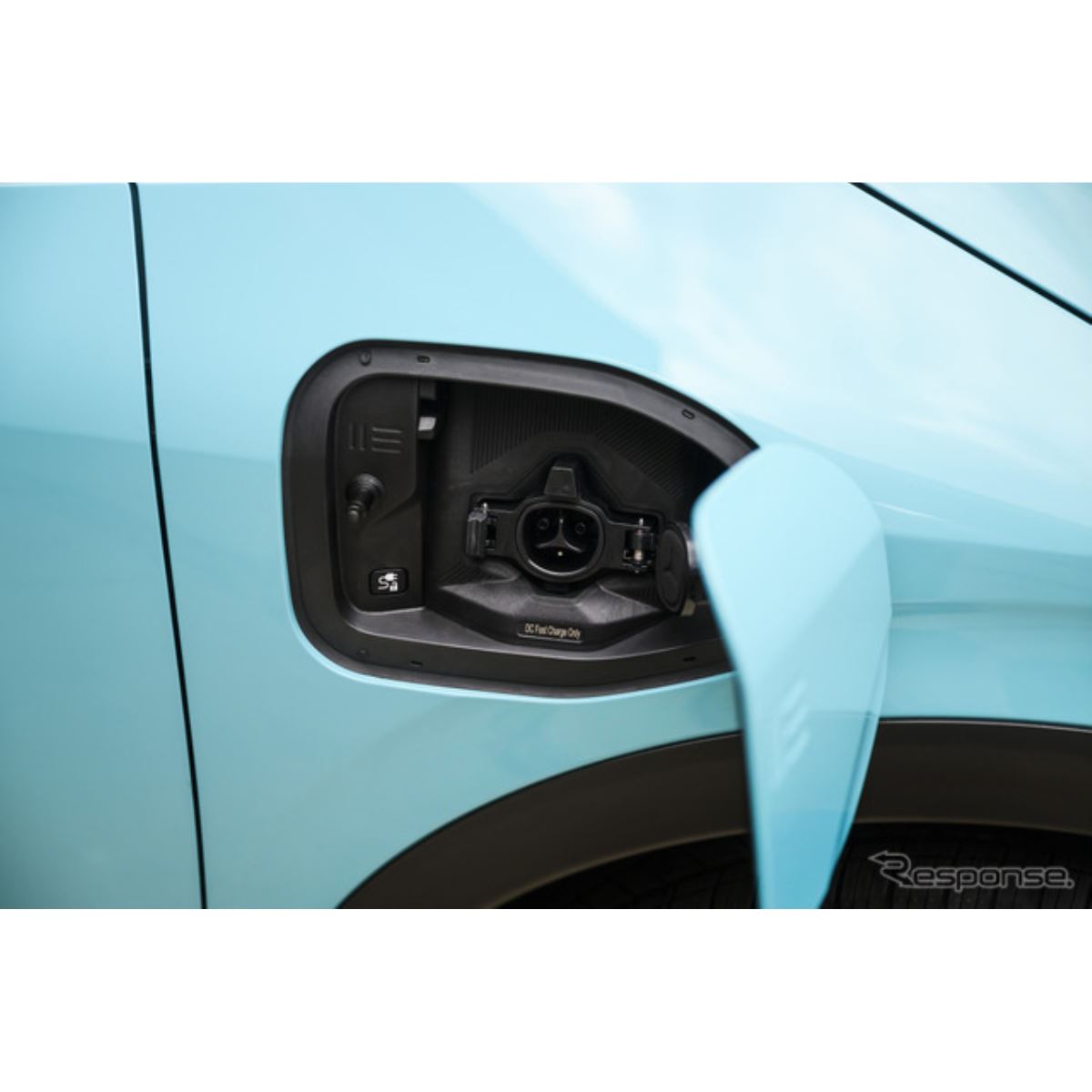 日産『リーフ』新型、「プラグ&チャージ」に対応…Electrify Americaと
