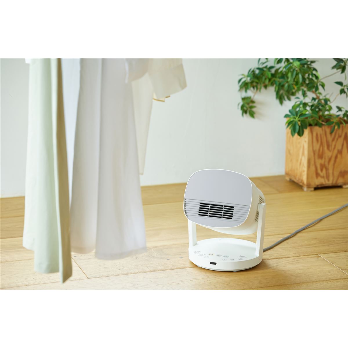 HEAT & COOL サーキュレーター新品未開封　最新版　軽量　週末値下げ！ 20251002155344_964_.jpg