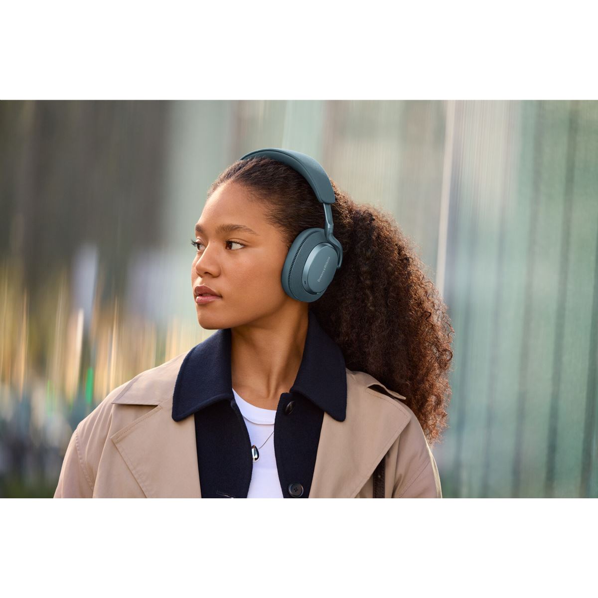 【Bowers & Wilkins】 Px7 S3 (フロスト・ブルー) Bowers & Wilkins Rolls Out Frost Blue Finish for Px7 S3 Headphones