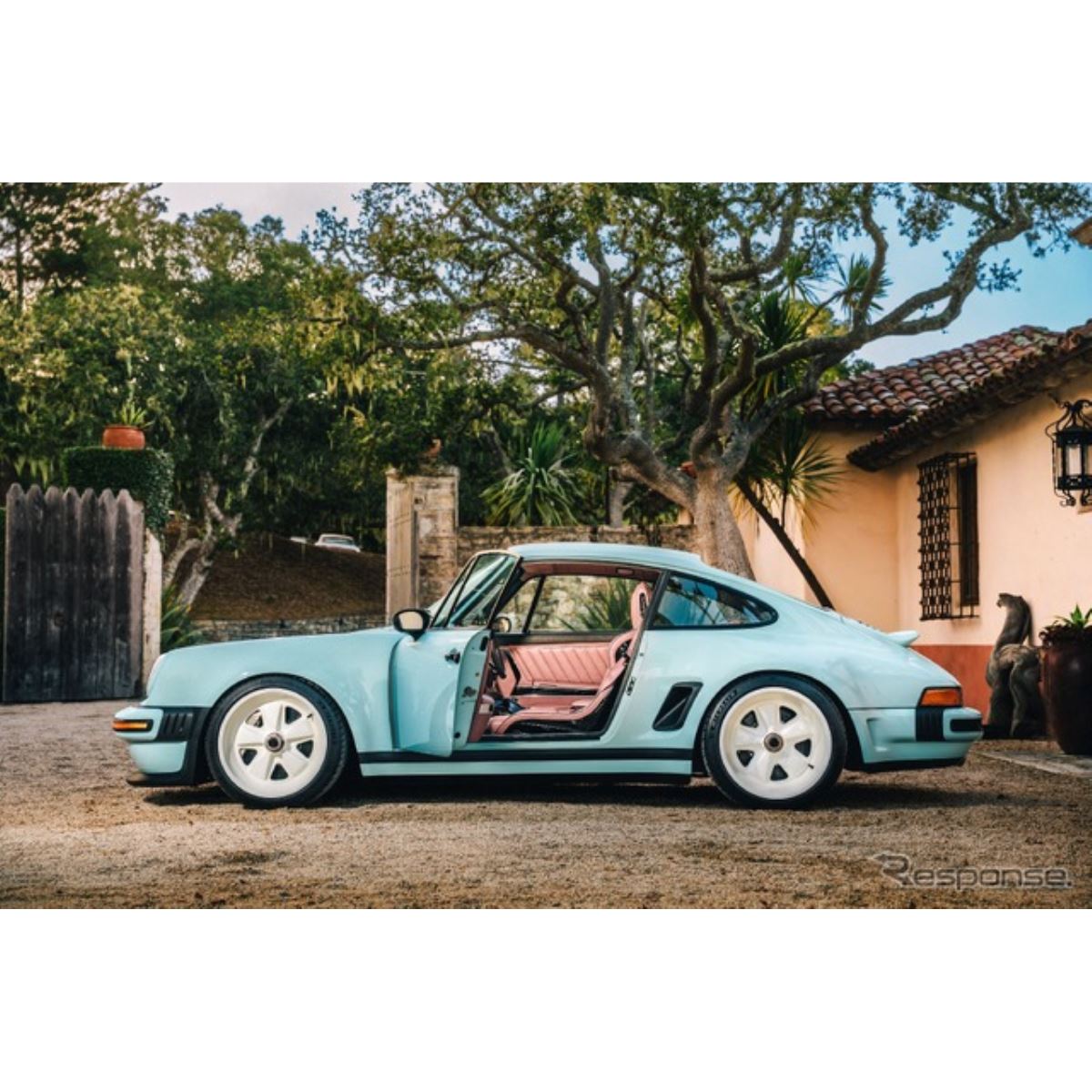 Singerのポルシェ911カレラクーペ、日本初公開へ…420馬力フラット6搭載