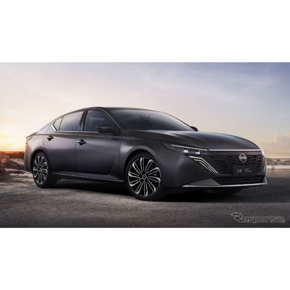 日産ティアナ　5千円　だいたいなんでも5千円バラ売り 約368万円から！ 日産「ティアナ」発売！ 全長5m級大型セダンに斬新