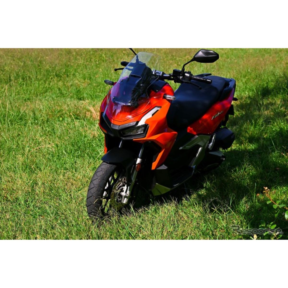 本日入荷！大人気入手困難ホンダAADV160マットダリヤレッドメタリック！限定一台限り！ ホンダ、新エンジン搭載「ADV160」発売 価格は47万3000円 - Car Watch