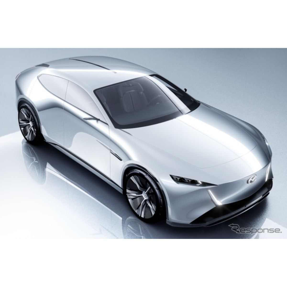 マツダ、ロータリーPHEV搭載スポーツ『ビジョン・クロスクーペ』公開