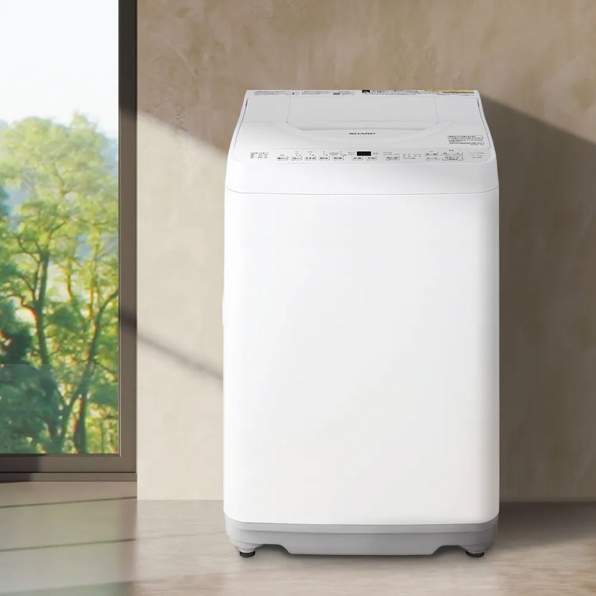 シャープ、節水＆清潔性にすぐれた「穴なし槽」搭載の縦型洗濯乾燥機