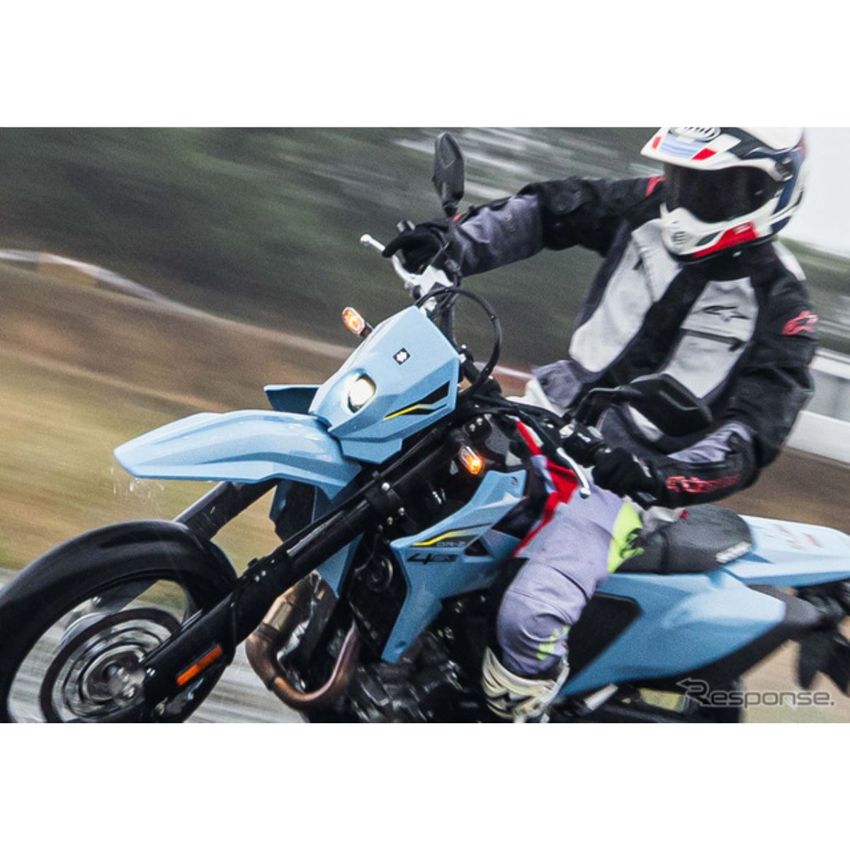 スズキ DR-Z4SM 試乗】「もはや反則級！」身軽なのに超パワフル