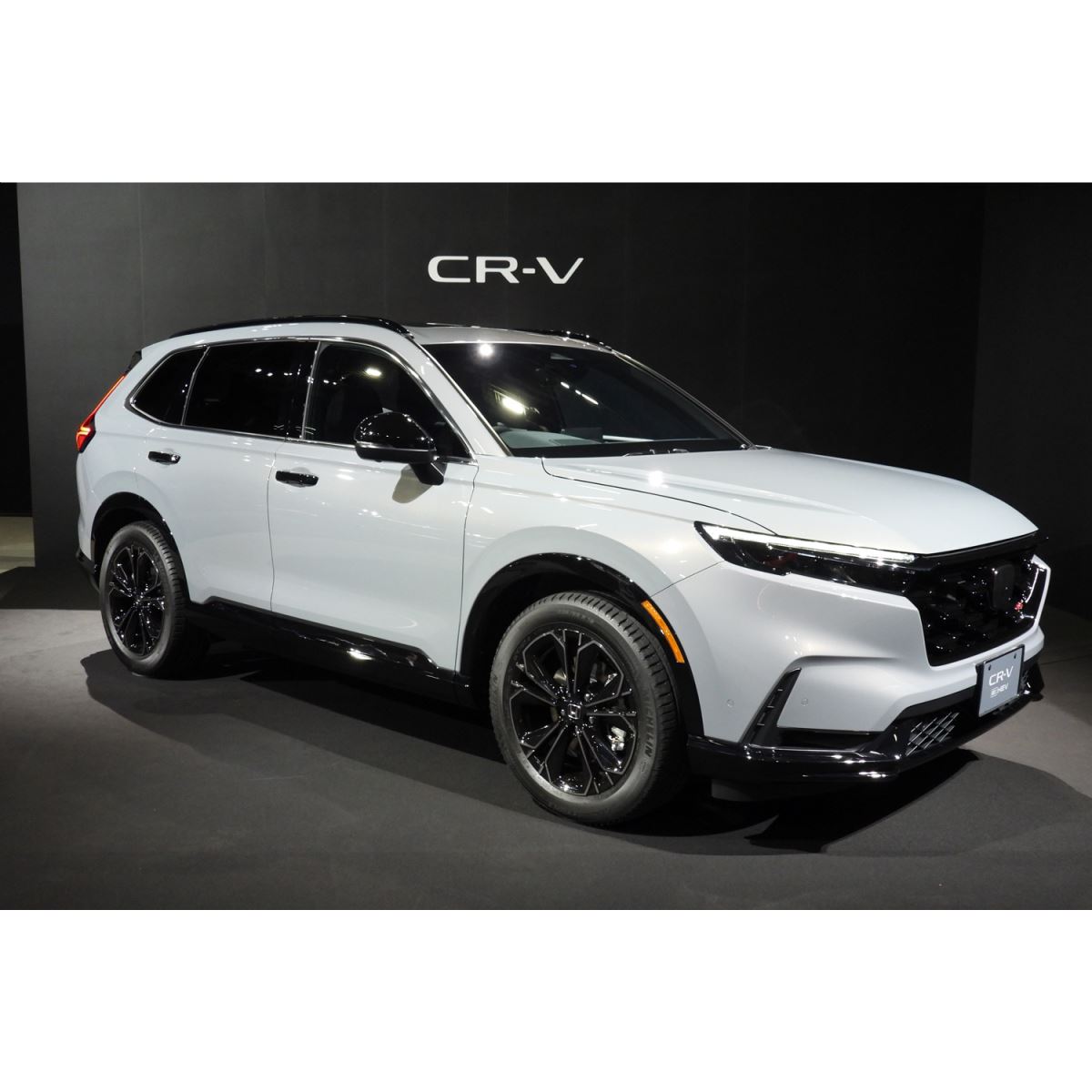 ホンダが6代目となる新型「CR-V」の情報を公開 2025年12月12日に先行 