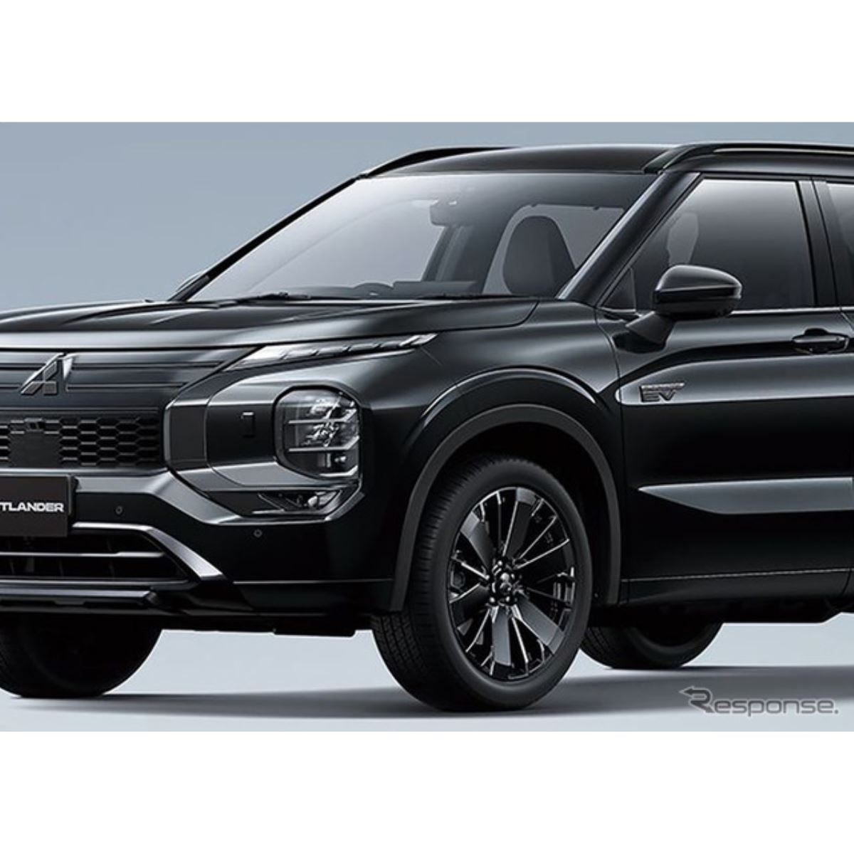カッコ良すぎ」黒い三菱『アウトランダーPHEV』にSNSも注目！ 価格