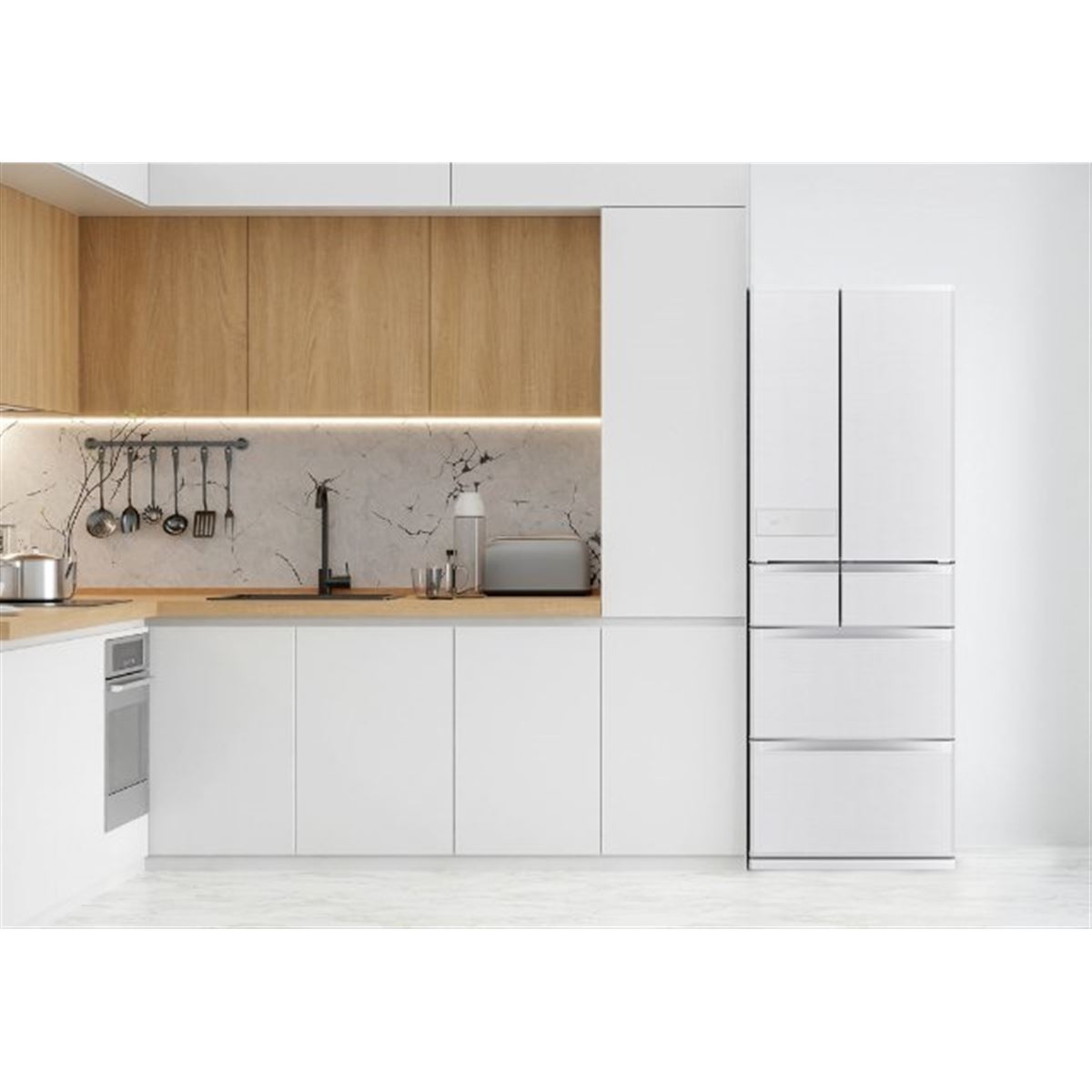 三菱電機、「正規取扱店制度」を開始 フレンチ・5ドア冷蔵庫全7機種を