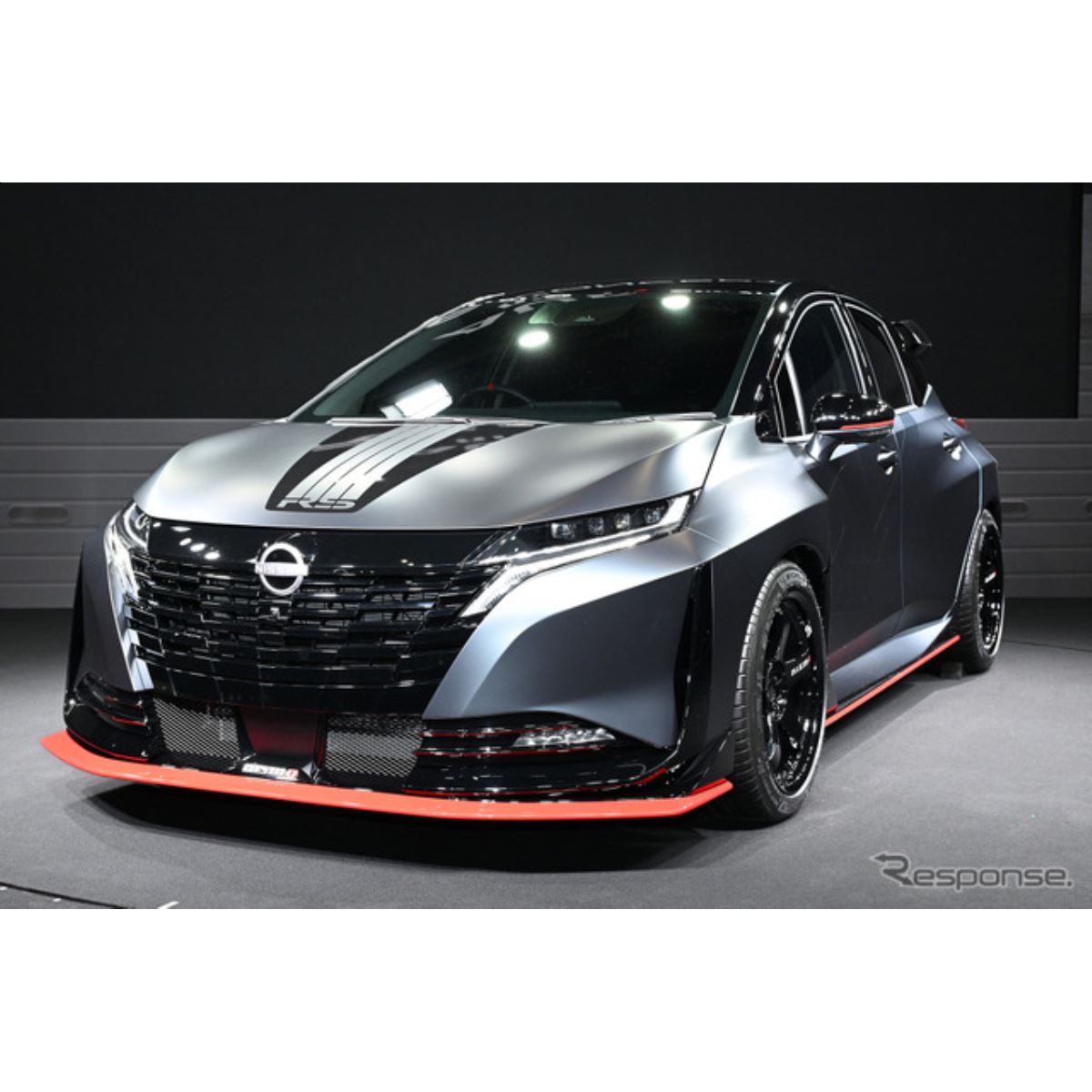 変態すぎる」「日産はかくあるべき」ド迫力ボディの『AURA NISMO RS