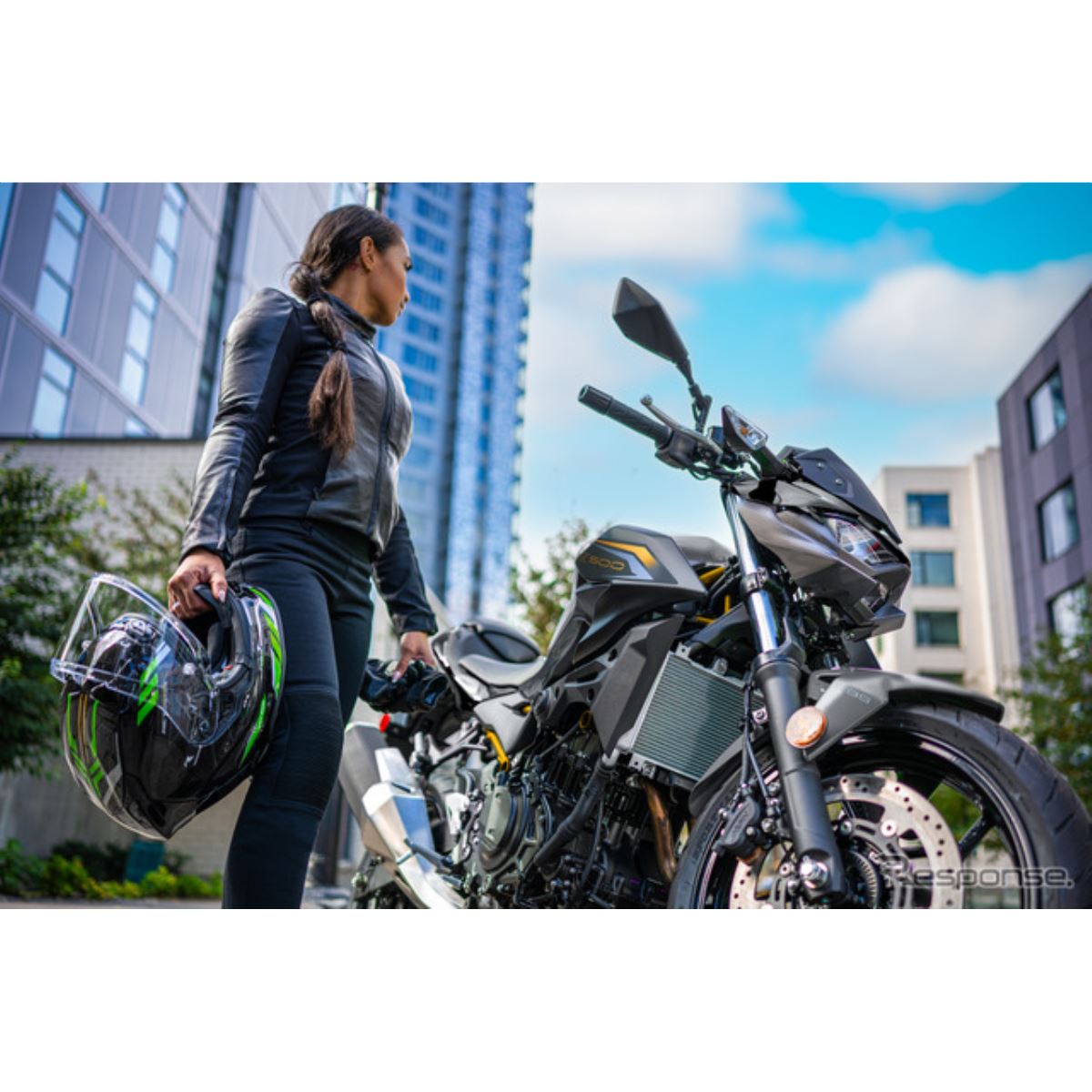 カワサキの新型451ccモデル、待望の発売！ 日常の使いやすさ追求した