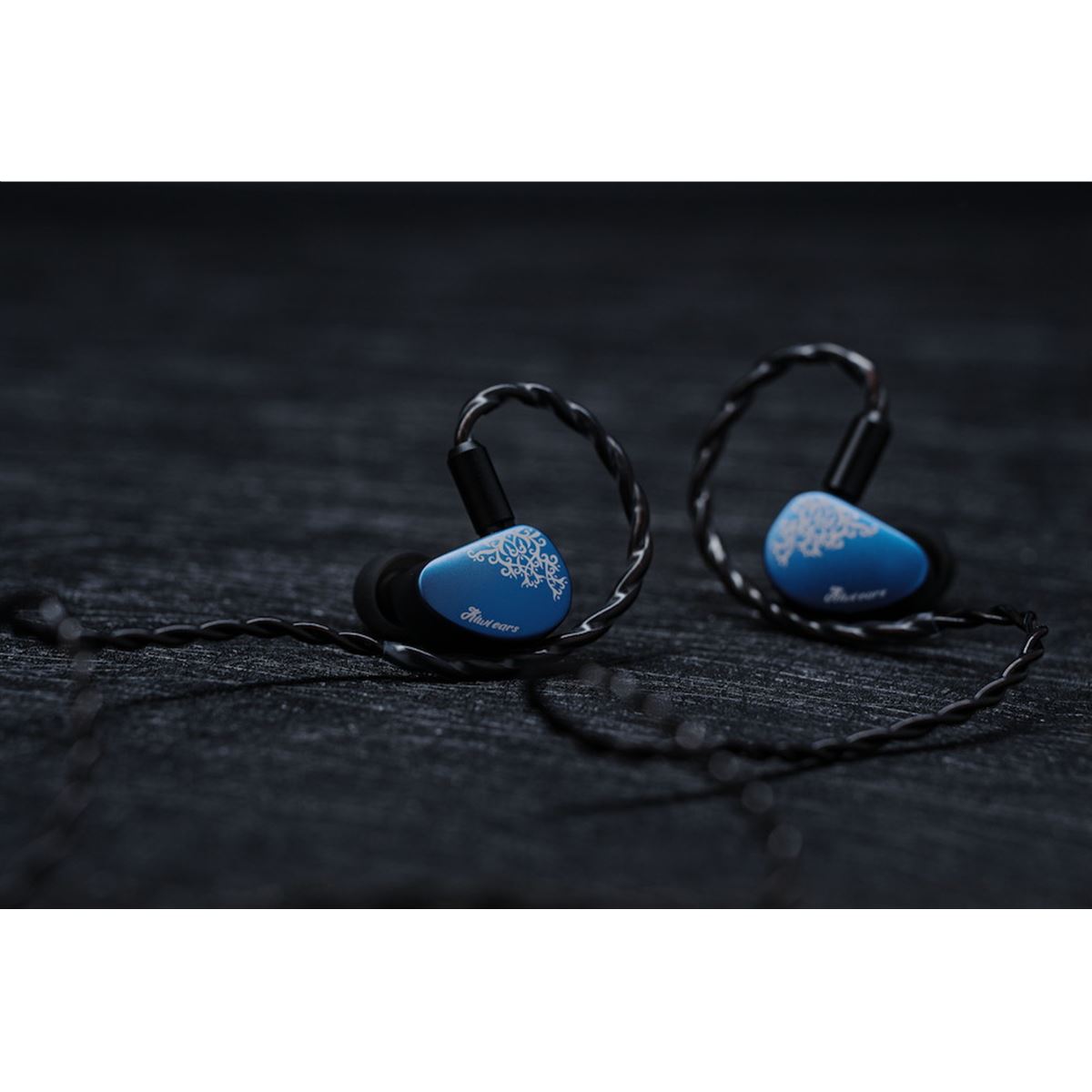 Kiwi Ears、10mmチタンコート振動板と独自技術KARS 2.0を導入した有線