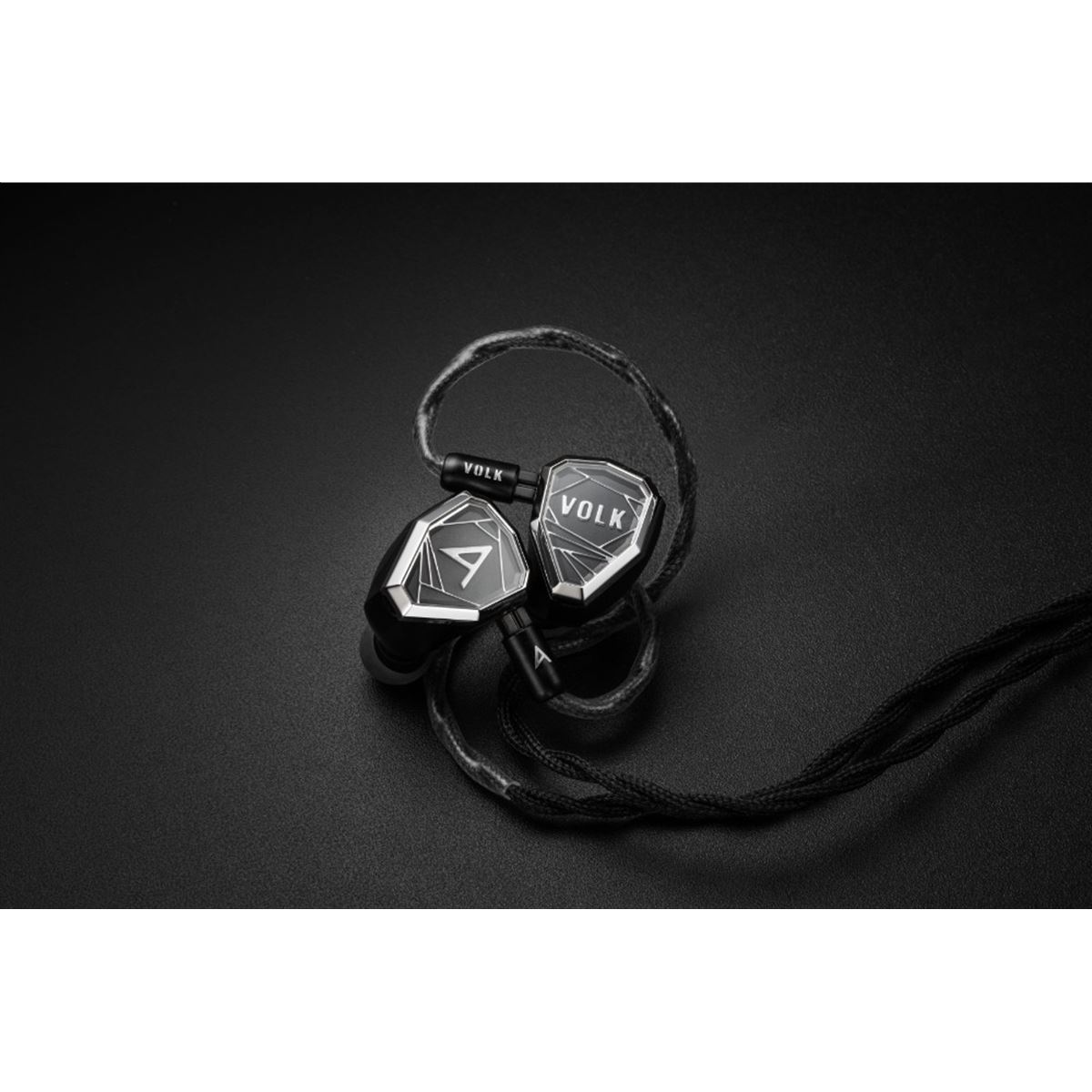 Astell&Kern×VOLK AUDIOコラボ限定生産ユニバーサルIEM「STELLA 