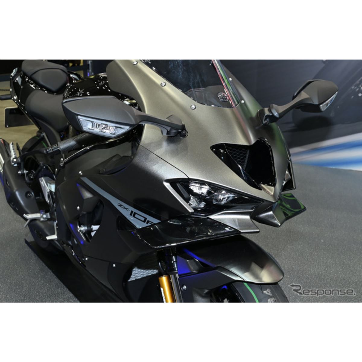 新型かっけぇ！」カワサキ『ZX-10R』が日本初公開、SNSでは「空力