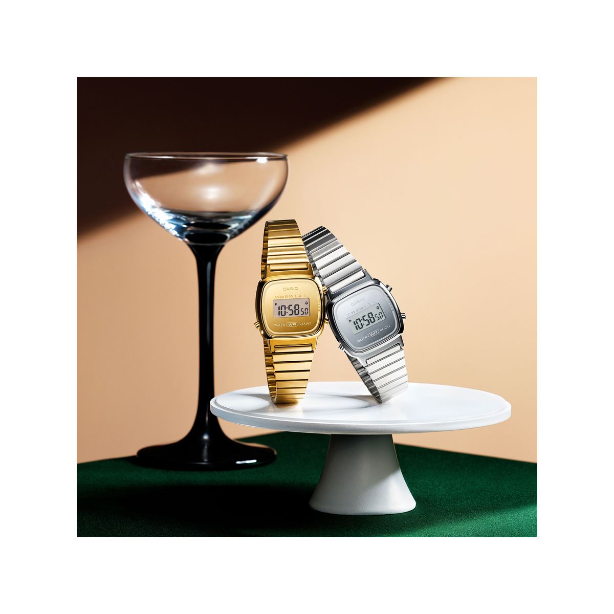 カシオ、CASIO CLASSICから蒸着処理のワントーンが美しいミニマルな