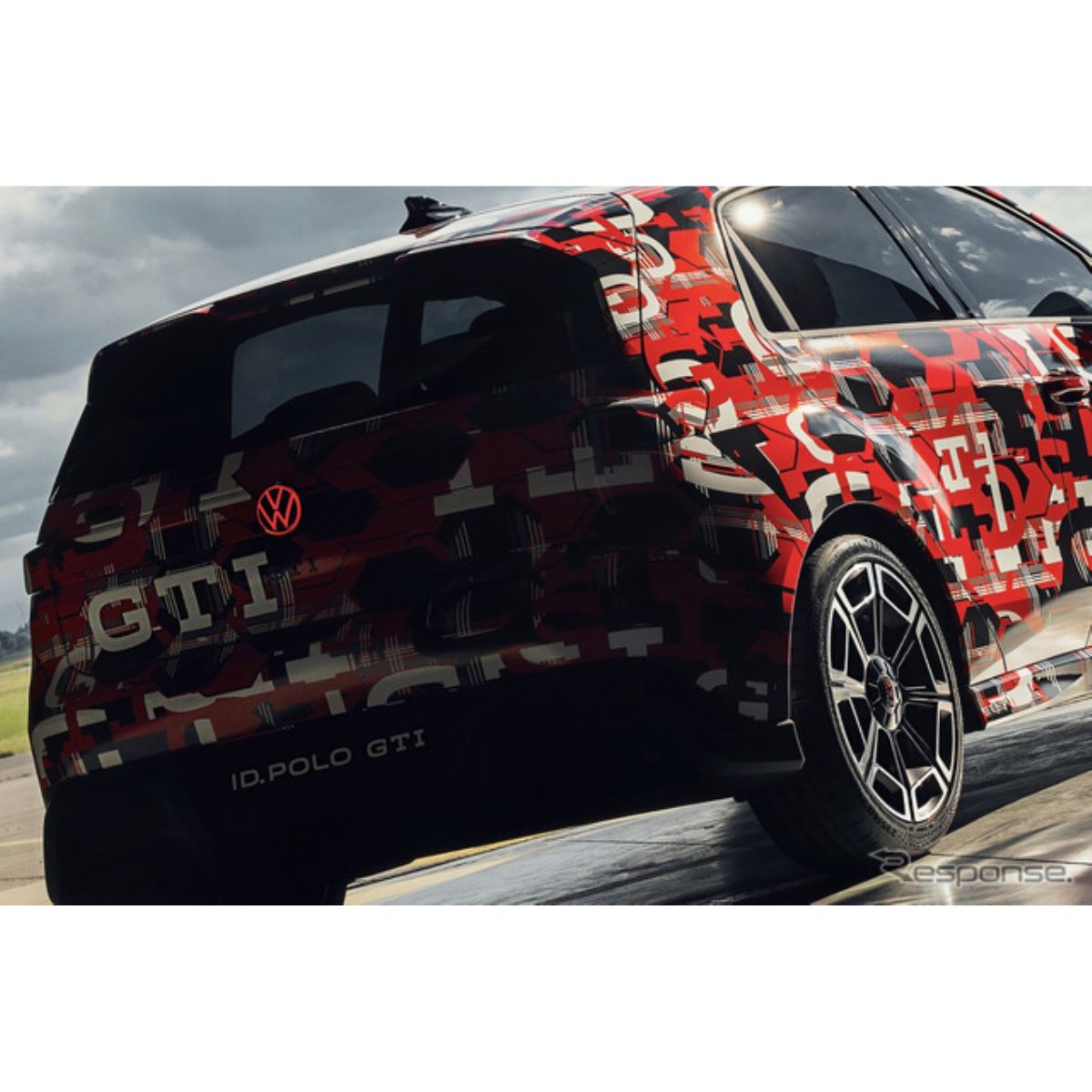 初代『ゴルフGTI』の再来、VWの電動コンパクト『ID. ポロ』に高性能版