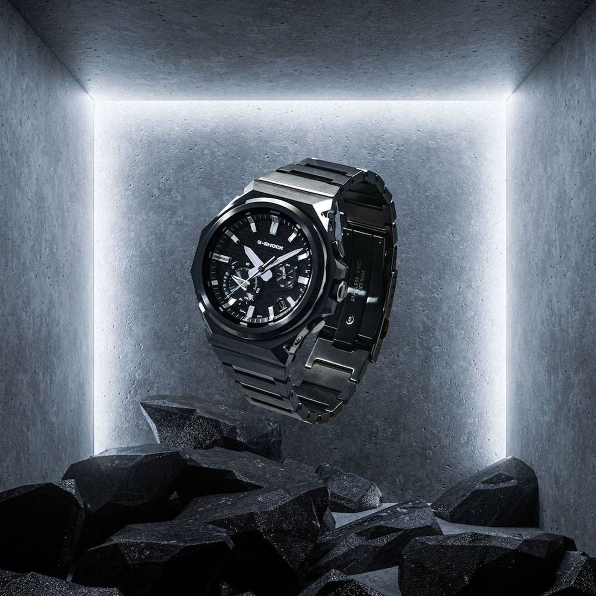 カシオ、G-SHOCK「G-STEEL」のフルブラックモデル「GST-B1000BD